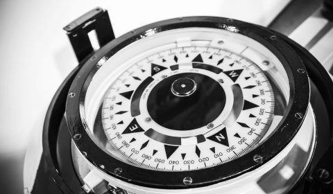 magnetic_compass
